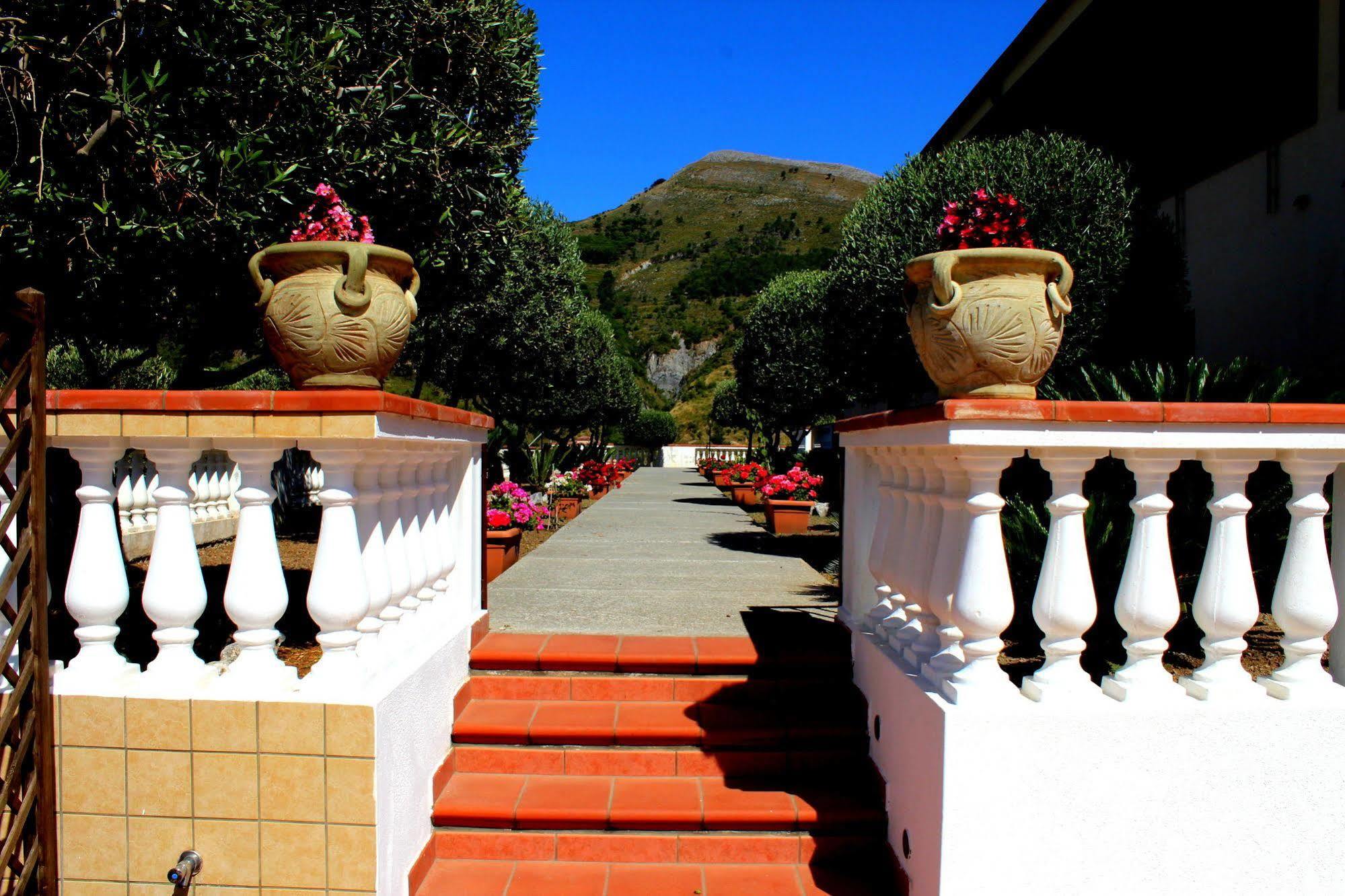 Hotel La Loggia Tortora Exterior photo