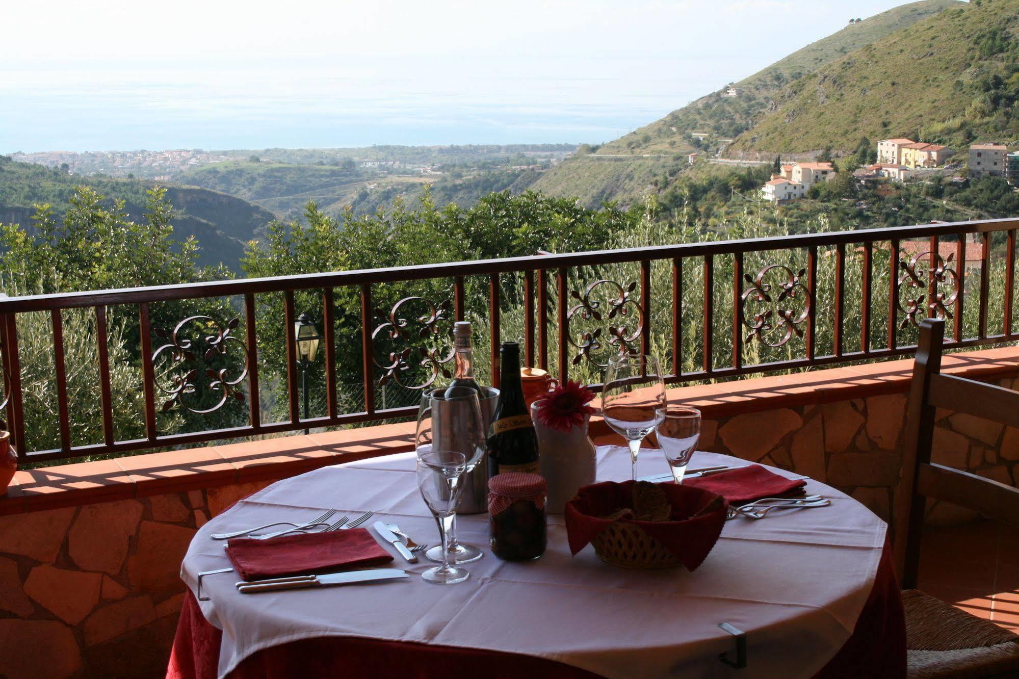 Hotel La Loggia Tortora Exterior photo