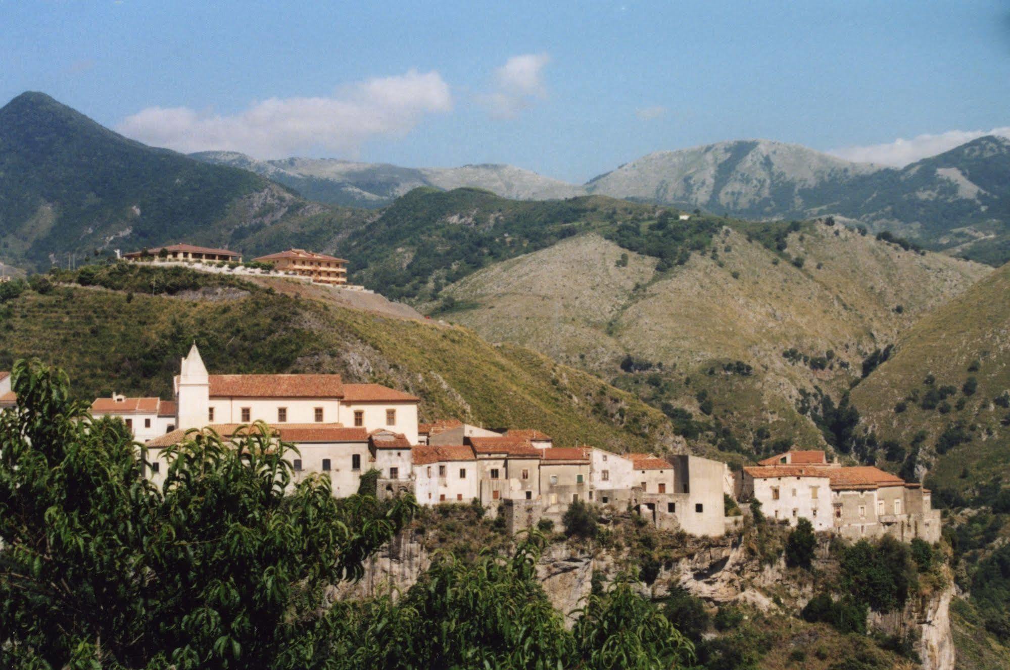 Hotel La Loggia Tortora Exterior photo